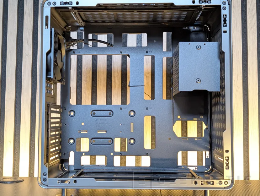 Geeknetic Cooler Master QUBE 540 Review 17