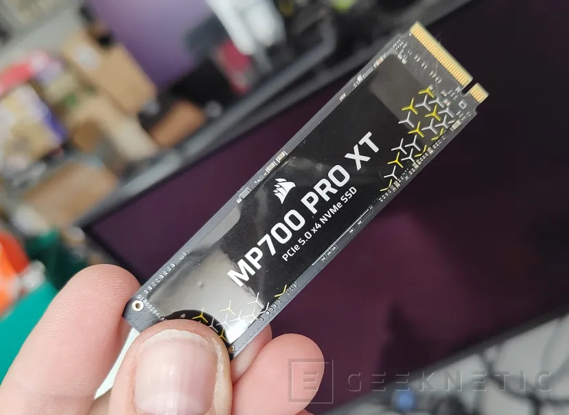 Geeknetic Corsair SSD MP700 PRO XT 2TB Review 6