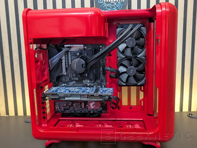 Geeknetic HYTE X50 Review 24