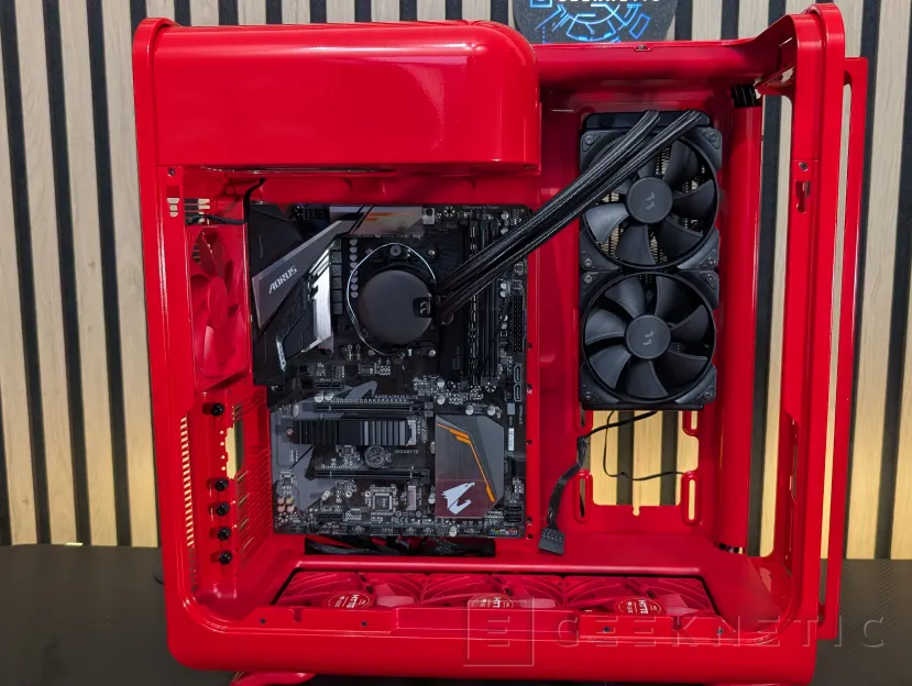 Geeknetic HYTE X50 Review 21