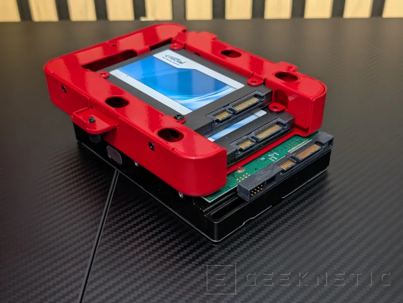 Geeknetic HYTE X50 Review 17