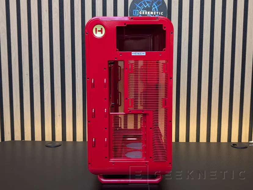 Geeknetic HYTE X50 Review 9