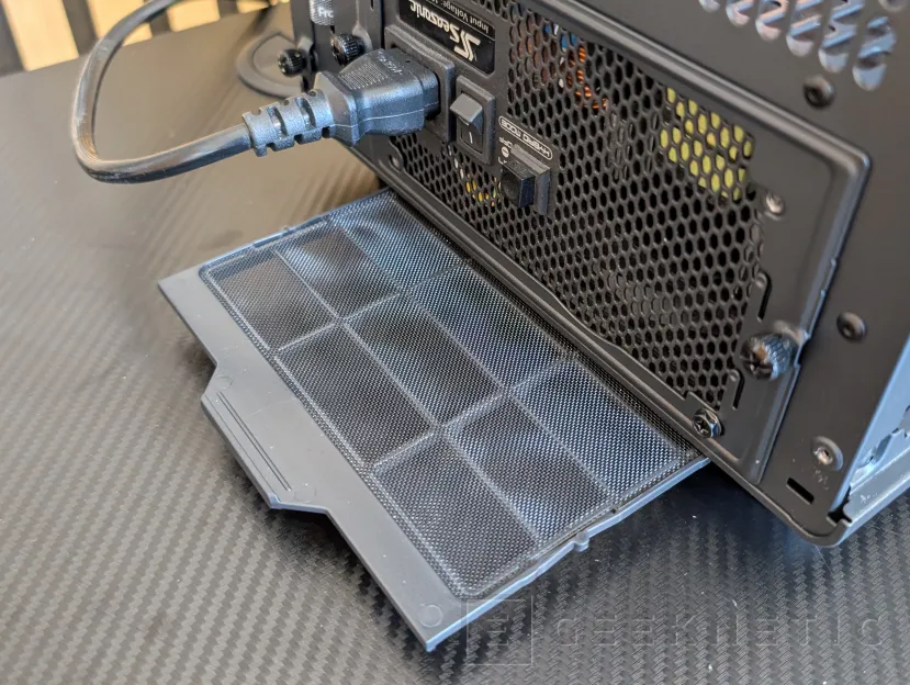 Geeknetic Fractal Design Epoch XL RGB Review 12