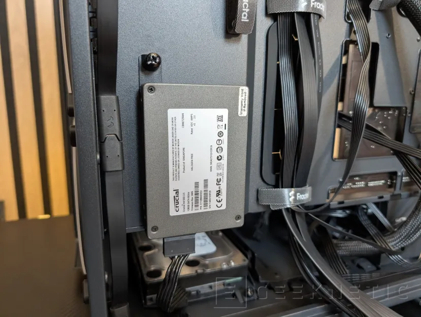 Geeknetic Fractal Design Epoch XL RGB Review 16