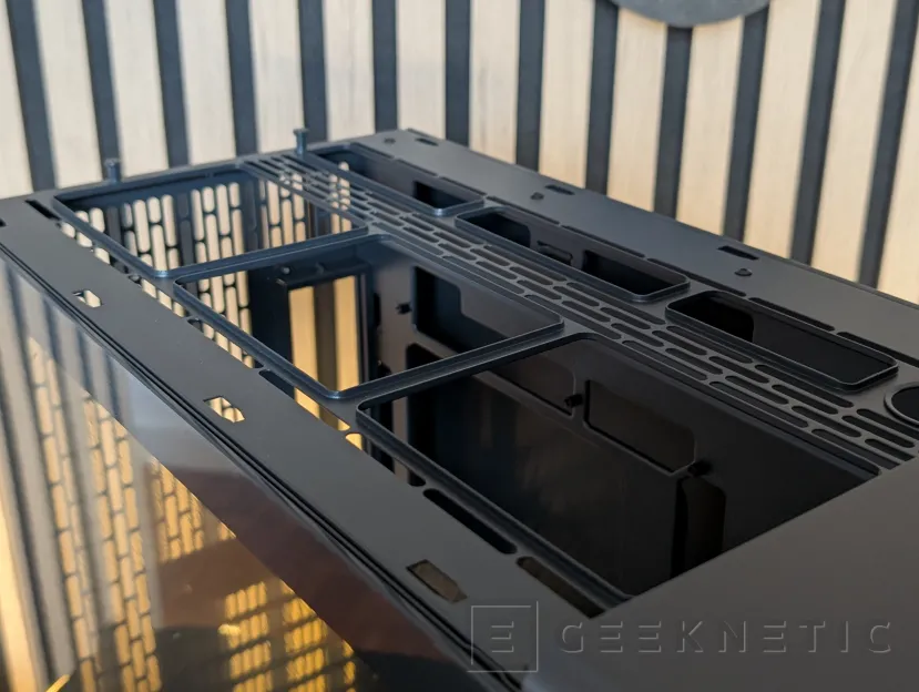 Geeknetic Fractal Design Epoch XL RGB Review 11