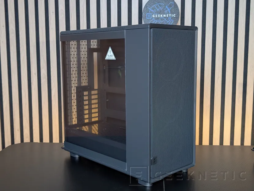 Geeknetic Fractal Design Epoch XL RGB Review 2