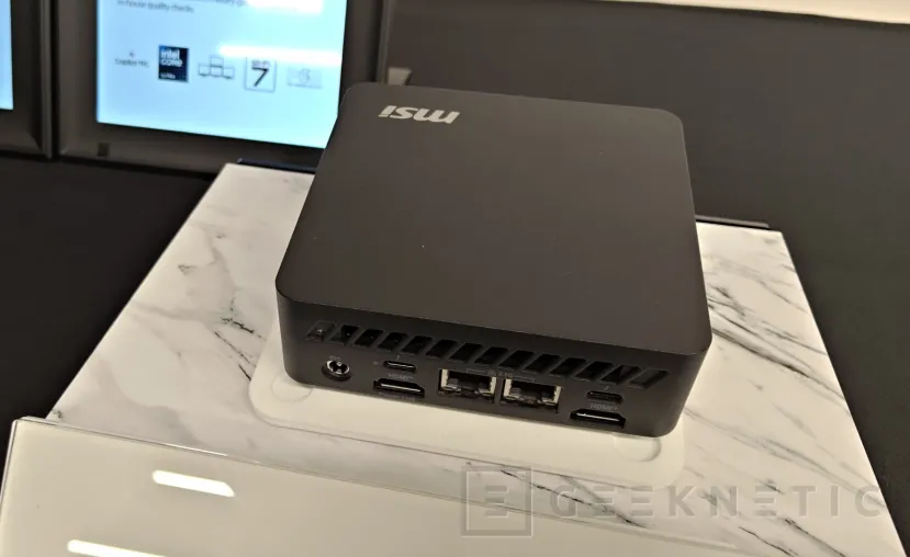 Geeknetic Nuevo Cubi NUC AI+ 3MG. El primer Mini PC de MSI con Intel Panther Lake 2