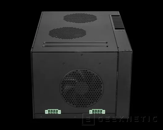 Geeknetic MSI lanza el MS-C910E, un PC industrial de IA con Intel Core de última generación, hasta 96 GB DDR5 ECC y cuatro pantallas 3