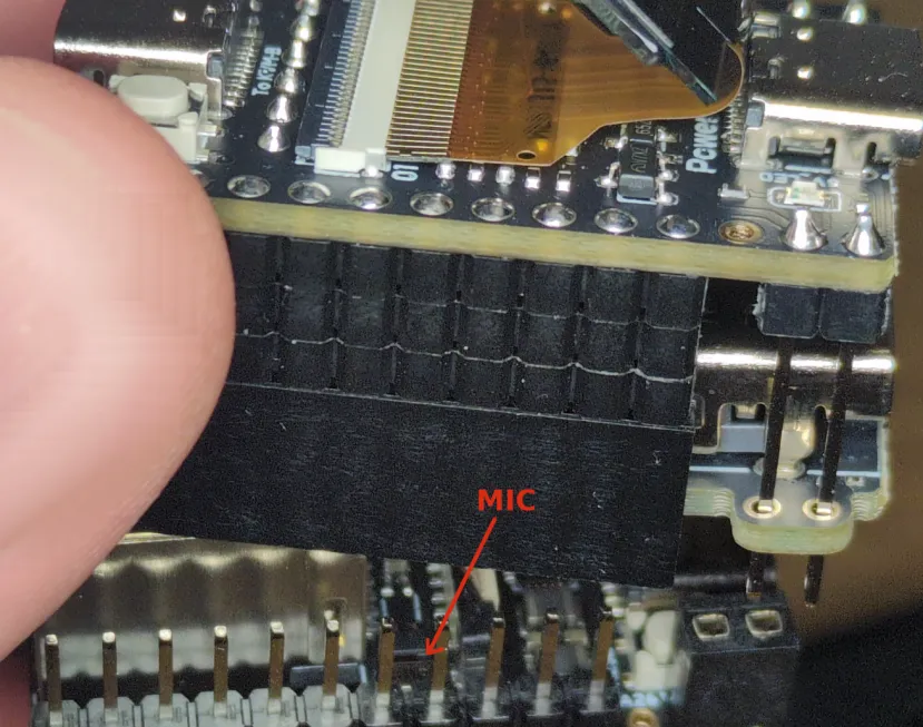 Geeknetic Descubren graves fallos de seguridad en el KVM remoto NanoKVM: Tiene un micrófono oculto y envía datos a China 2