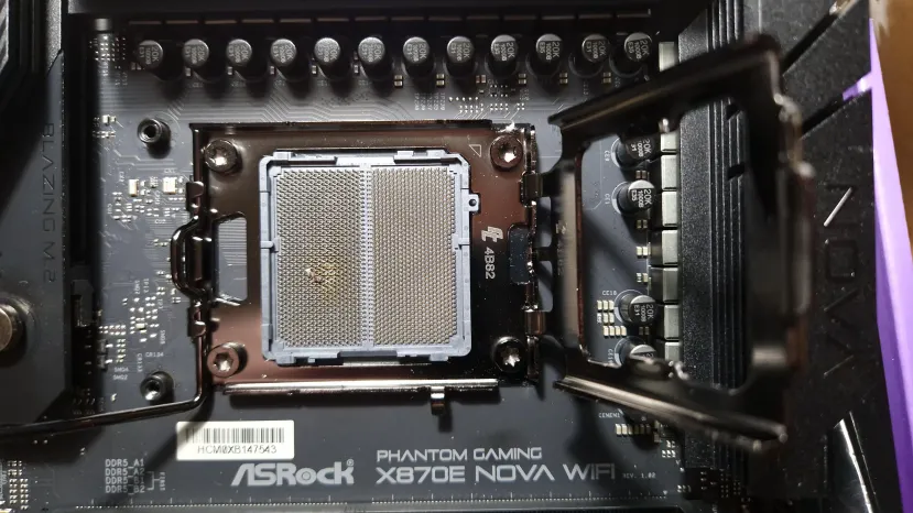 Geeknetic Aparece otro AMD Ryzen 7 9800X3D con quemaduras después de varios días de funcionamiento 2