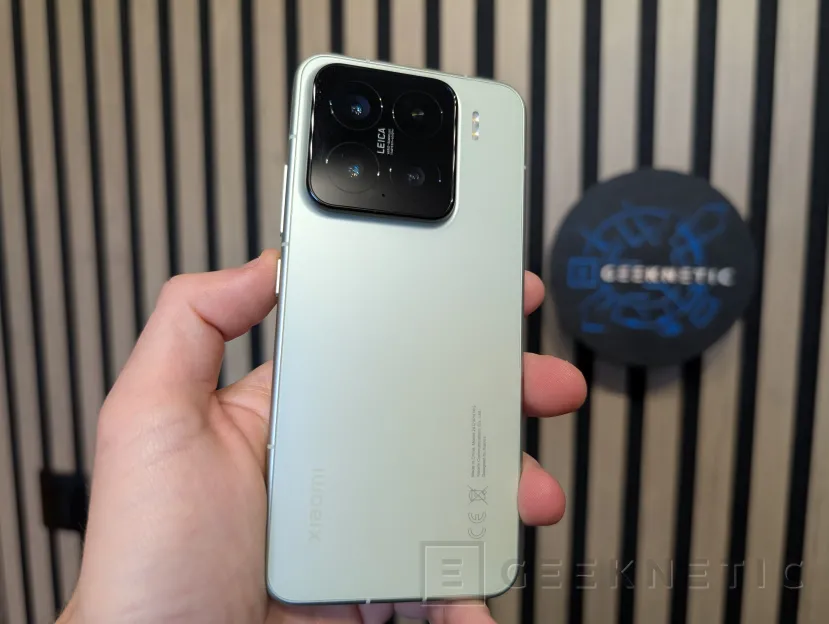Geeknetic Xiaomi 15 Review 2