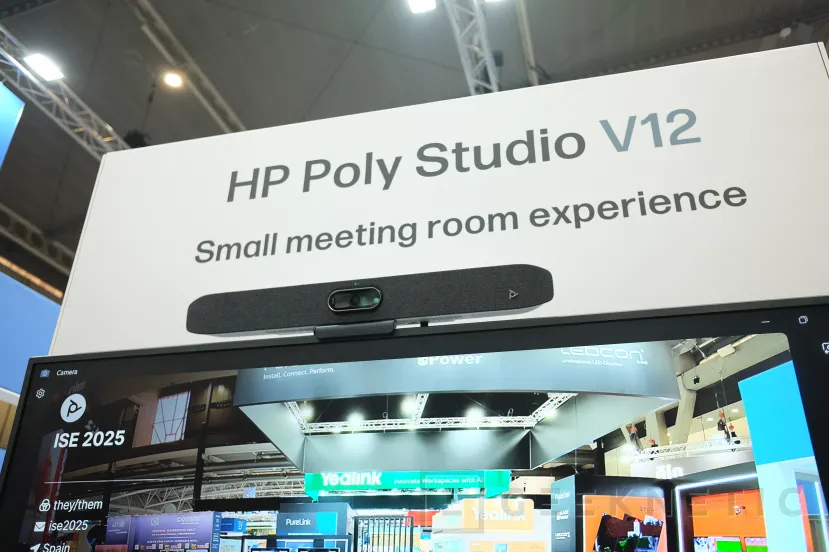 Geeknetic HP | Poly presenta la nueva barra para comunicaciones Poly Studio V12 y el software de gestión de comunicaciones Poly Lens Pro 1