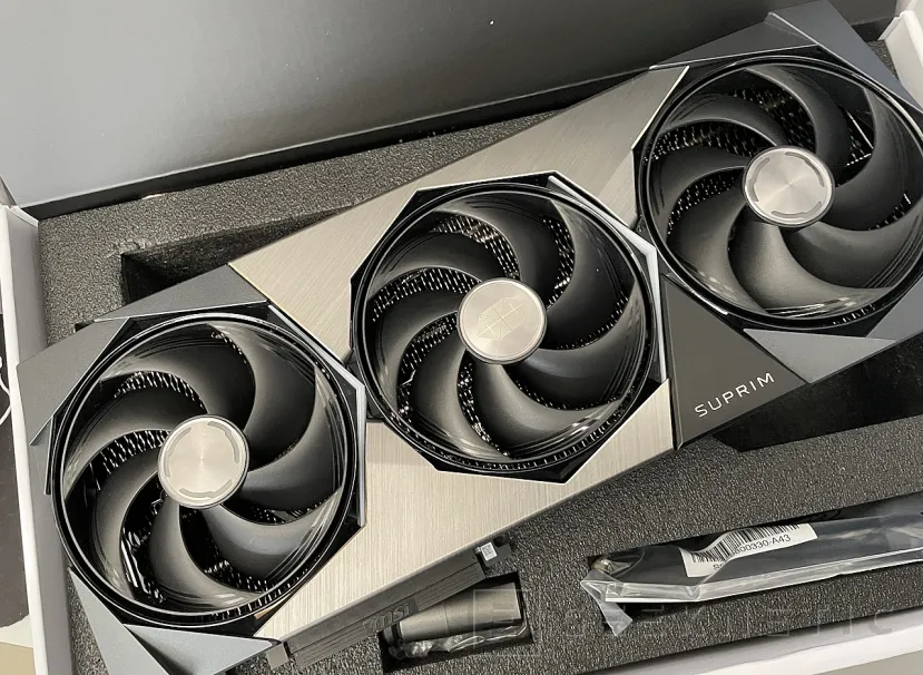 Geeknetic MSI GeForce RTX 5080 16G SUPRIM SOC Review 2