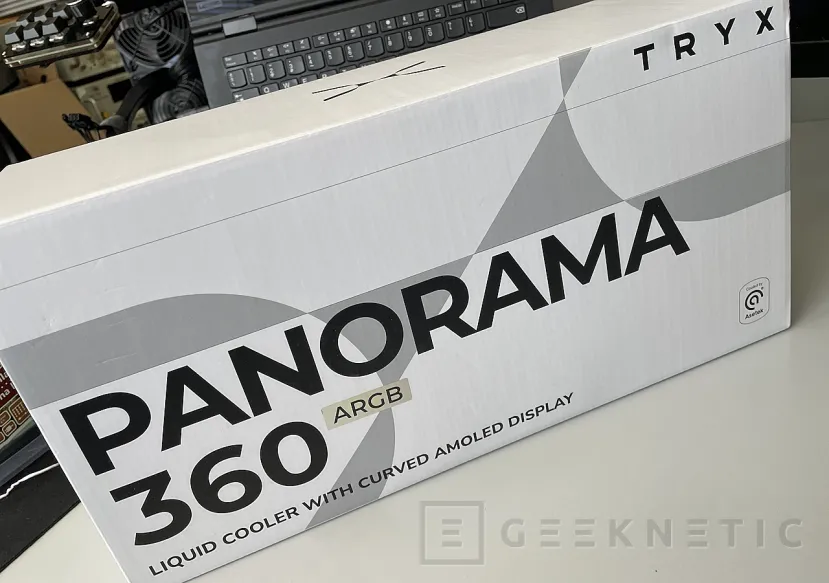 Geeknetic TRYX PANORAMA ARGB 360 White Review 1