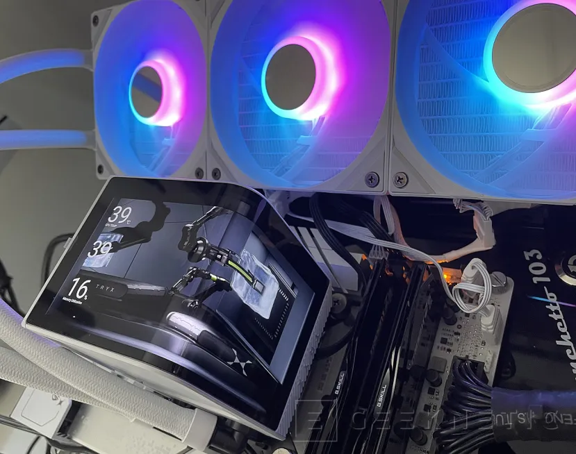 Geeknetic TRYX PANORAMA ARGB 360 White Review 22