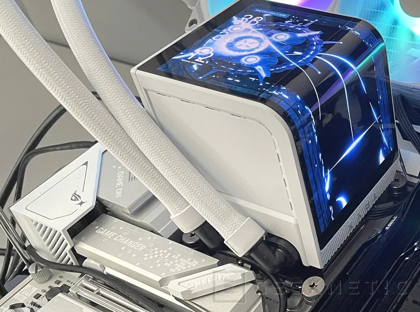 Geeknetic TRYX PANORAMA ARGB 360 White Review 12