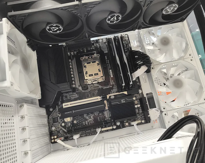 Geeknetic Gigabyte B850M GAMING X WIFI6E Review 15