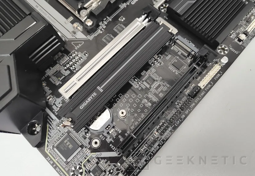 Geeknetic Gigabyte B850M GAMING X WIFI6E Review 8