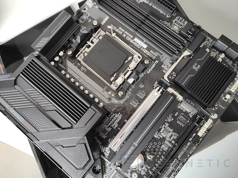 Geeknetic Gigabyte B850M GAMING X WIFI6E Review 2
