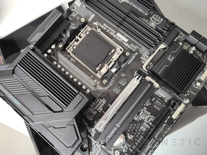 Geeknetic Gigabyte B850M GAMING X WIFI6E Review 2