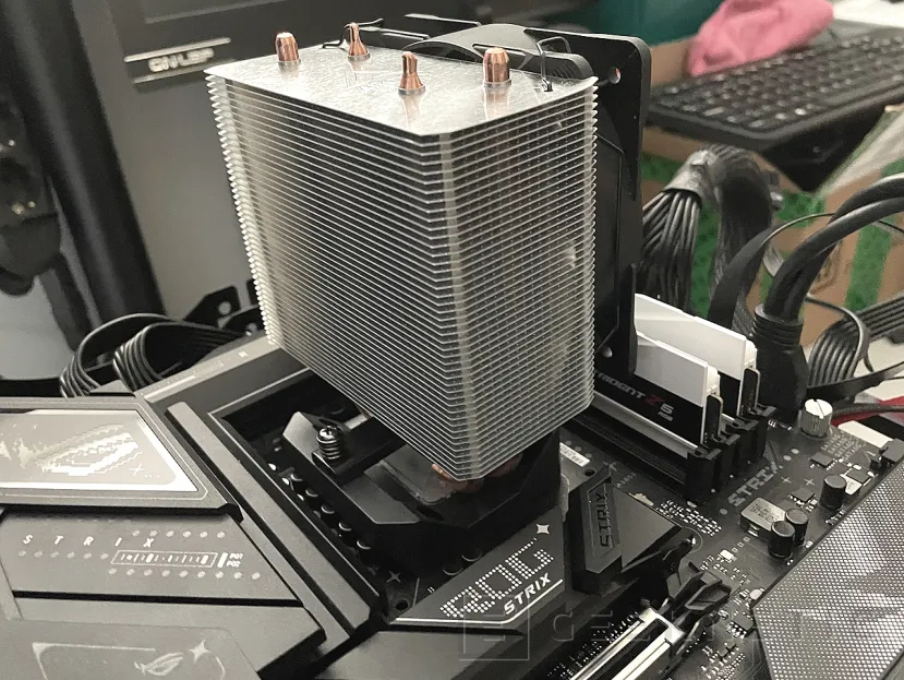Geeknetic Arctic Freezer 8i Review 21