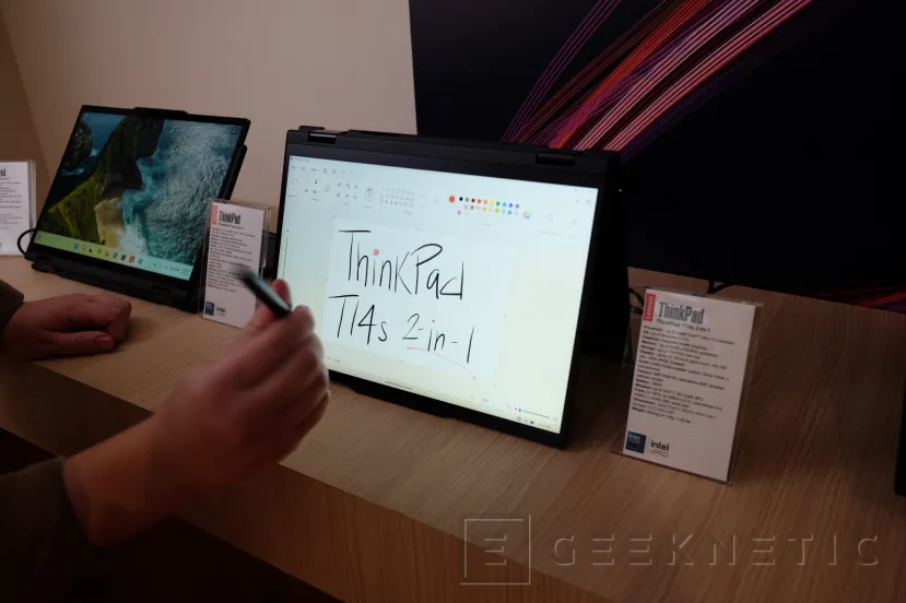 Geeknetic Diseños plegables, convertibles y con 3D en la nueva gama de portátiles profesionales de Lenovo 2