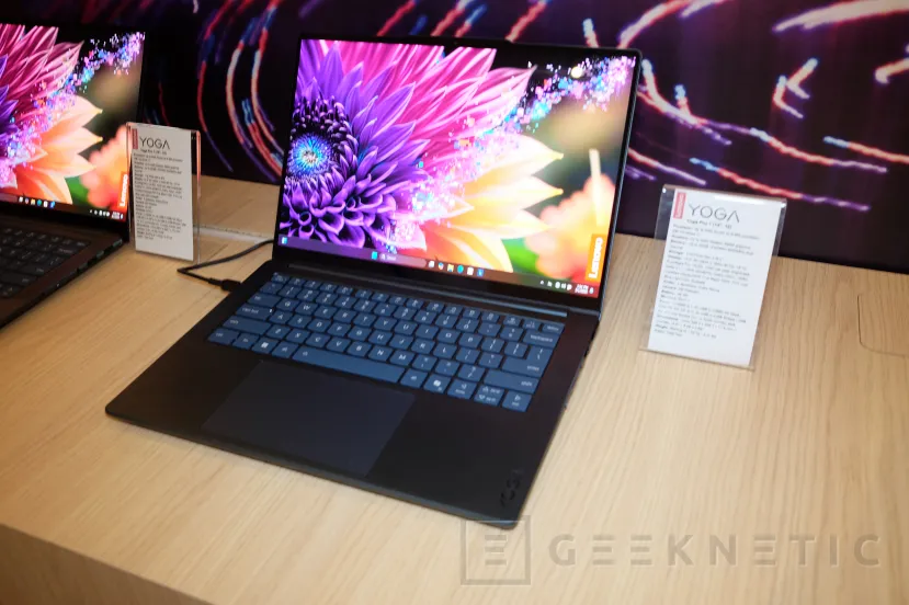 Geeknetic Nuevos portátiles Lenovo Yoga con IA y paneles OLED de alta resolución 3