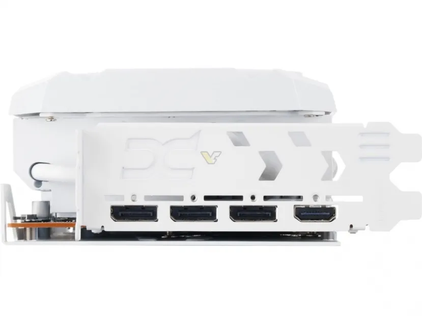 Geeknetic Se deja ver la AMD PowerColor Radeon Red Devil Spectral White Edition completamente en blanco 2