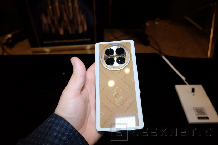Geeknetic Infinix quiere ampliar la autonomía de tu móvil con su tecnología de carga solar dinámica 3