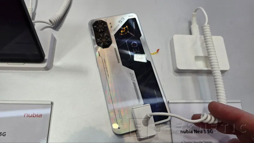 Geeknetic Los ZTE Nubia Neo 3 Series para gaming cuentan con gatillos y pantallas de 120 Hz desde los 249 euros 4