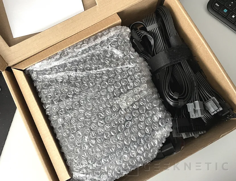 Geeknetic ENDORFY Supremo FM6 1000W Review 3