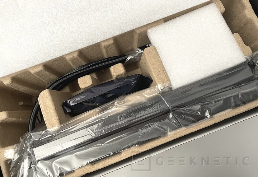 Geeknetic Valkyrie A360 AIO Review 2