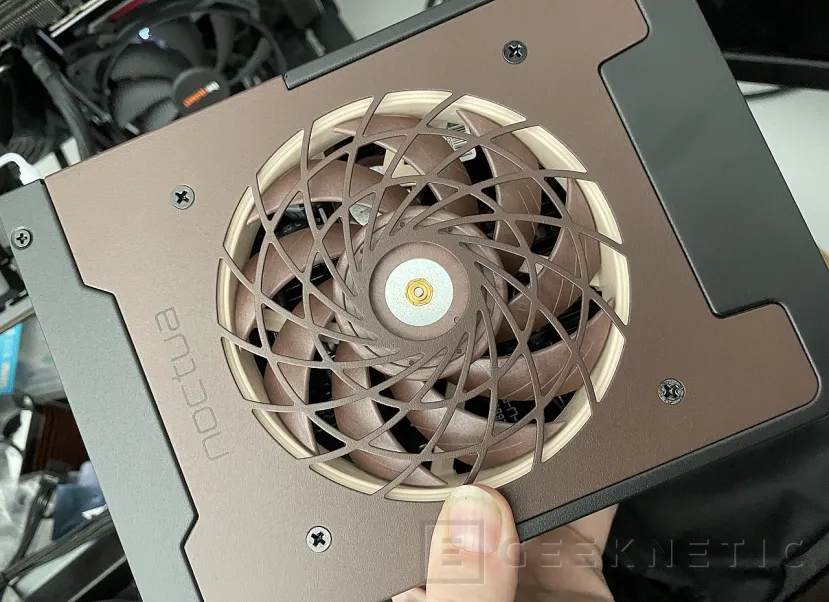 Geeknetic Seasonic PRIME TX-1600 Noctua Edition Review 4