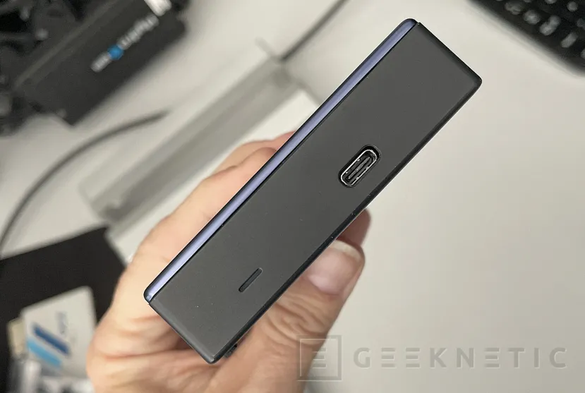 Geeknetic Western Digital My Passport Ultra 6TB Review 6