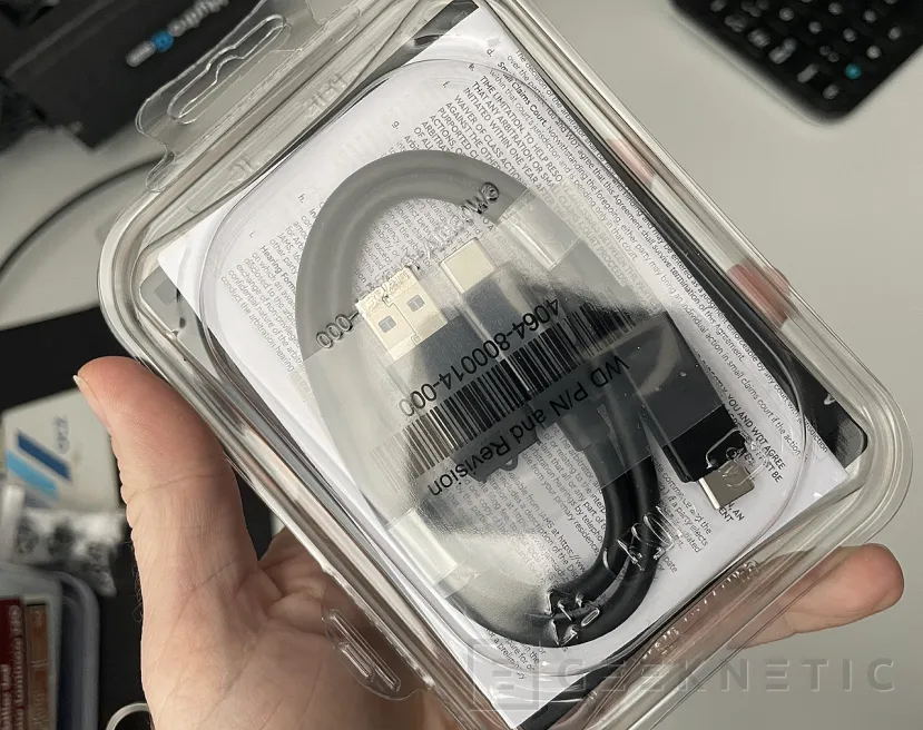 Geeknetic Western Digital My Passport Ultra 6TB Review 3