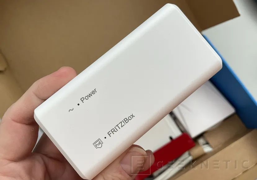Geeknetic AVM FRITZ!Box 6860 5G Review 8