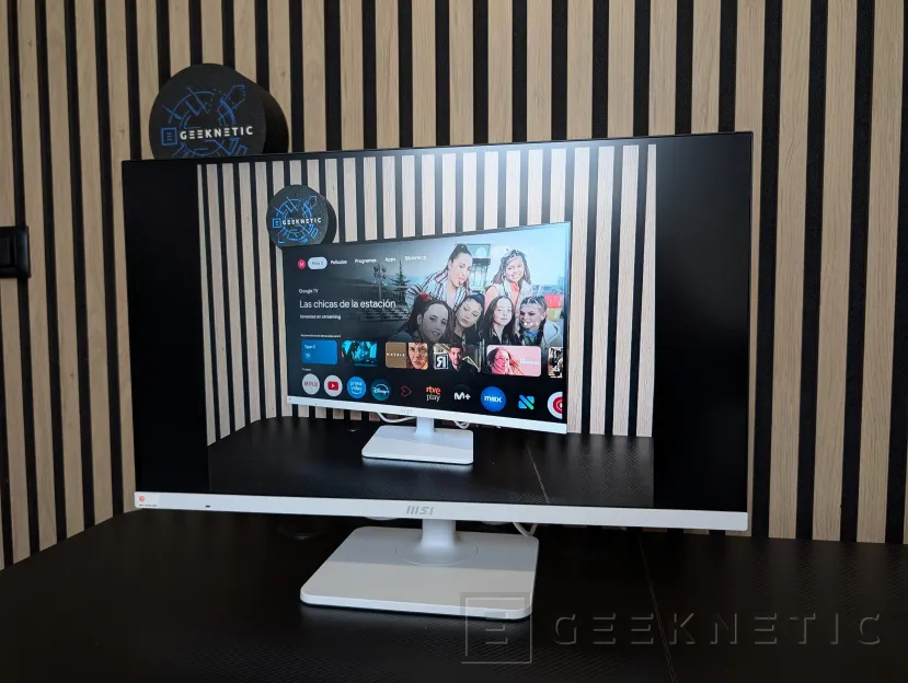 Geeknetic MSI MODERN MD272UPSW Review 11