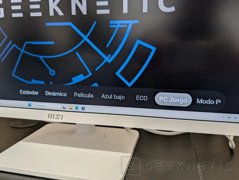 Geeknetic MSI MODERN MD272UPSW Review 13