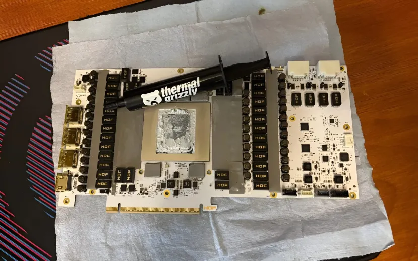 Geeknetic GALAX presenta las RTX 5090D OC LAB, 3 modelos disponibles y hasta 2 conectores 12v-2x6  1