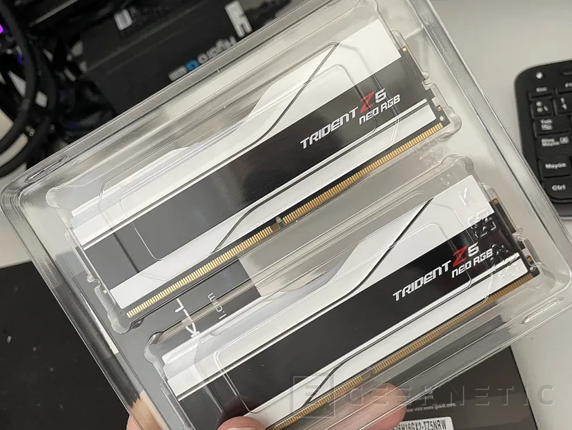 Geeknetic G.Skill Trident Z5 Neo RGB DDR5-6000 CL26 Review 4