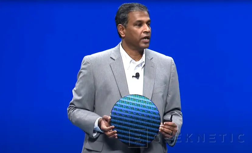 Geeknetic El proceso Intel 18A-PT con Foveros Direct 3D permitirá crear procesadores Intel &quot;X3D&quot; 1