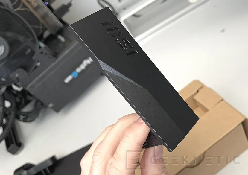 Geeknetic MSI BE6500 WiFi 7 USB Adapter Review 5