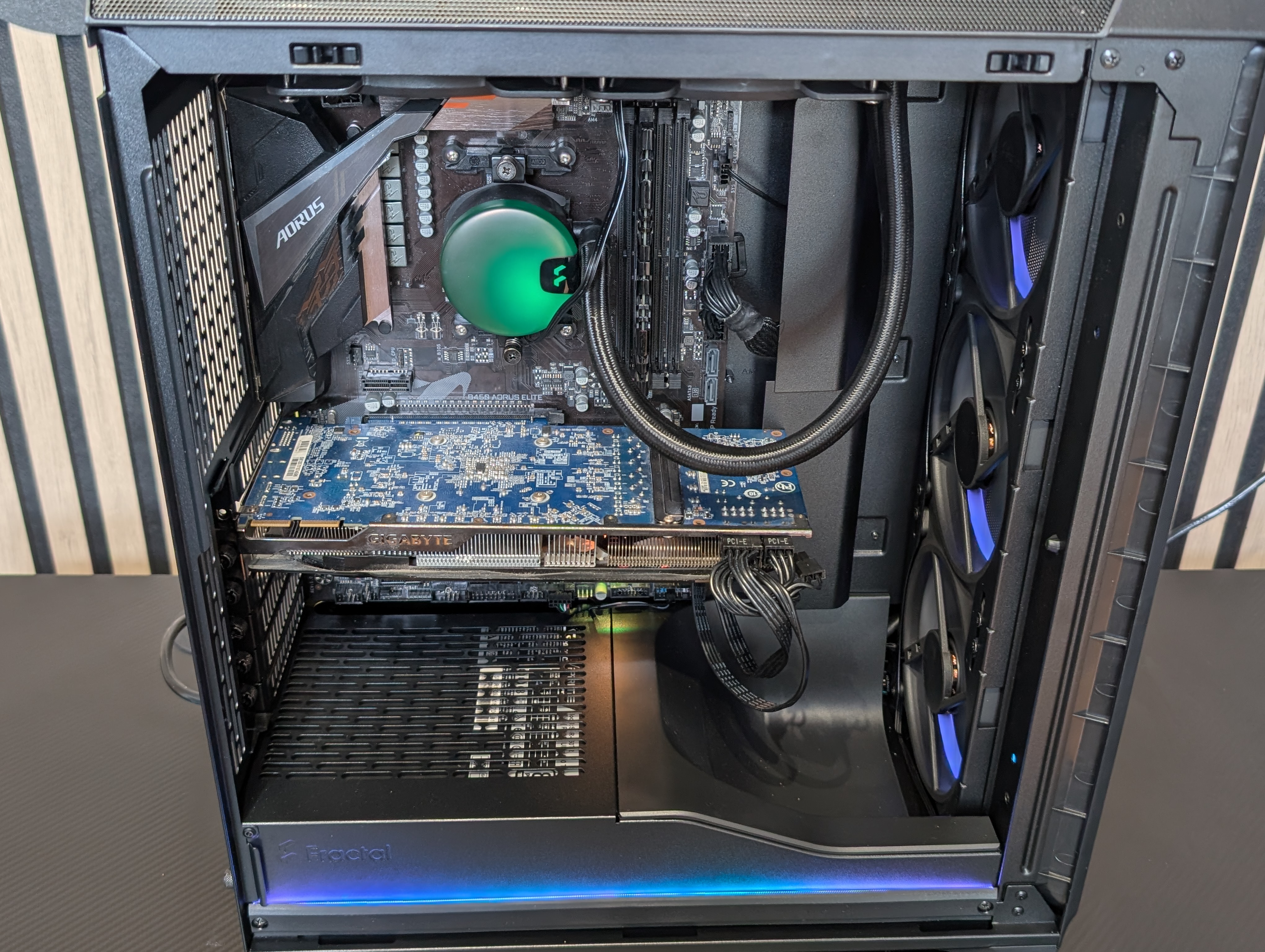 Geeknetic Fractal Design Meshify 3 Ambience Pro RGB Review 25