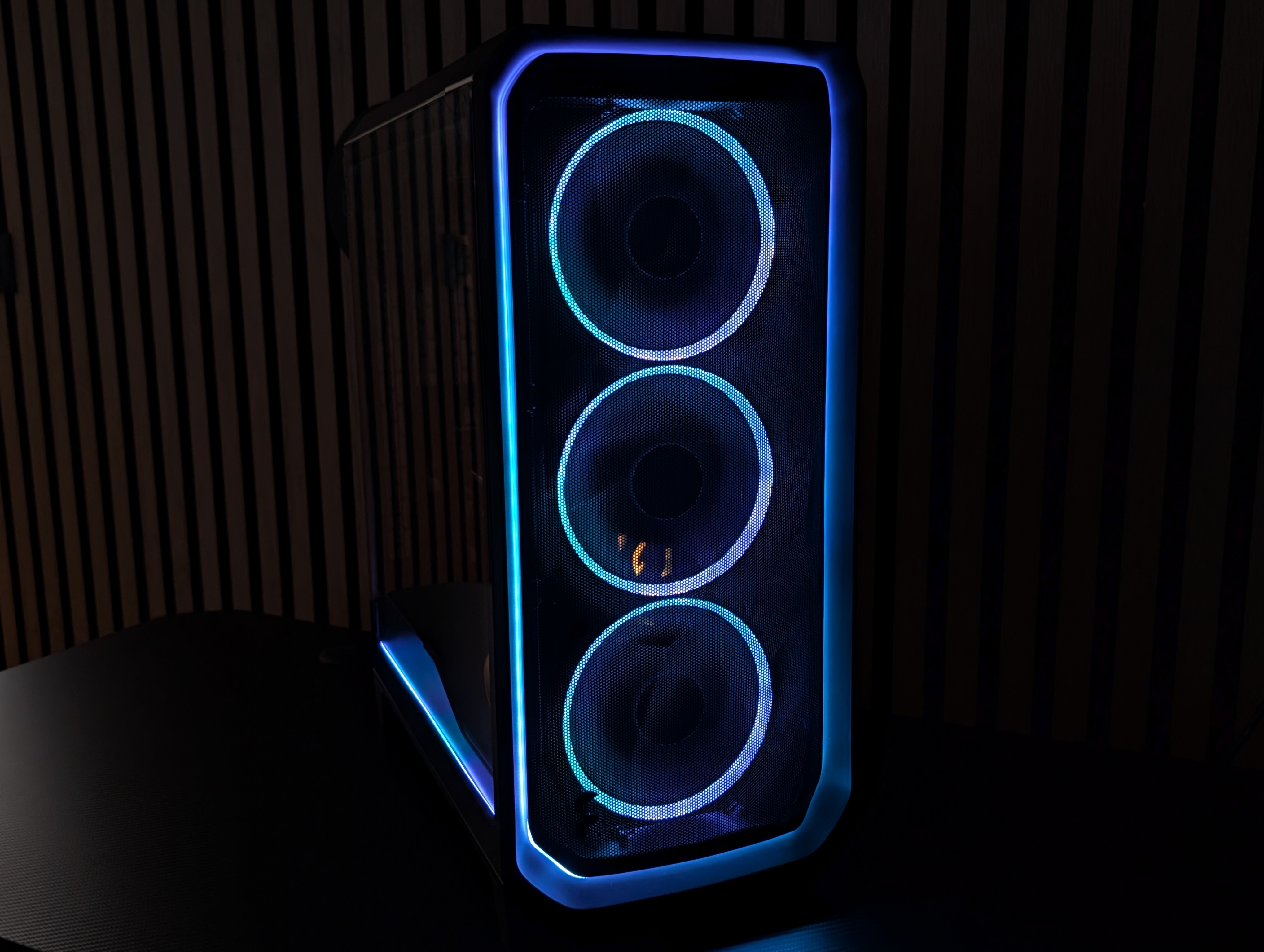 Geeknetic Fractal Design Meshify 3 Ambience Pro RGB Review 4
