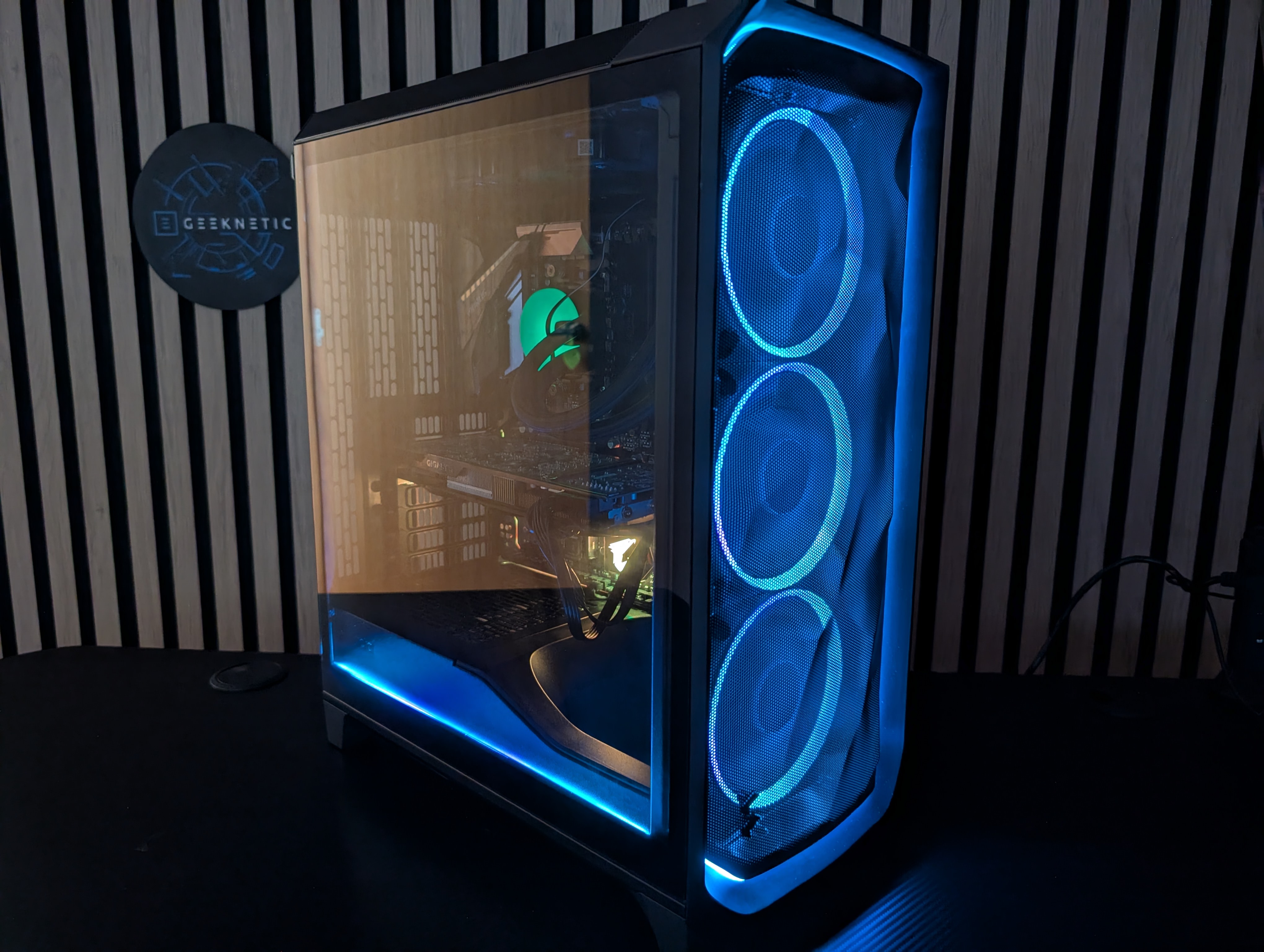 Geeknetic Fractal Design Meshify 3 Ambience Pro RGB Review 28