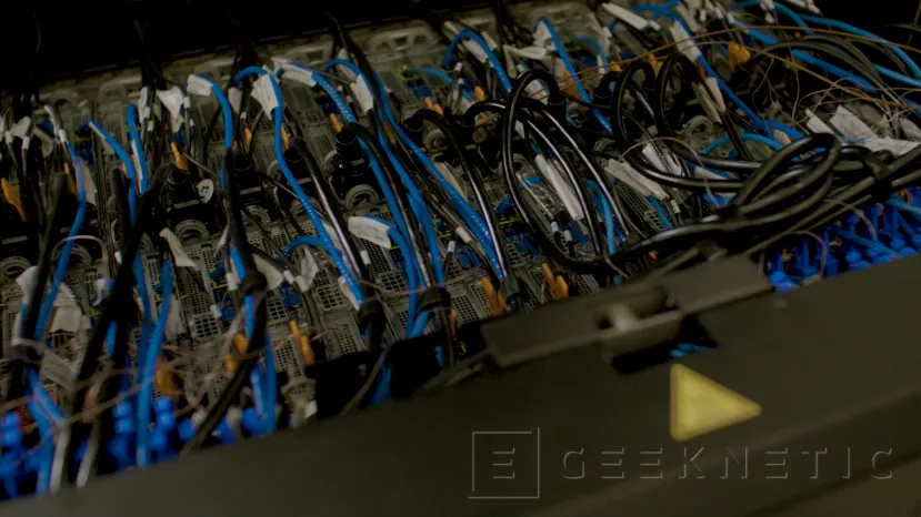 Geeknetic Intel y Shell validan un sistema de refrigeración por inmersión para los centros de datos basados en Xeon 3