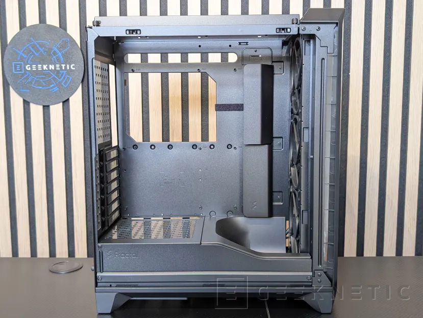 Geeknetic Fractal Design Meshify 3 Ambience Pro RGB Review 7