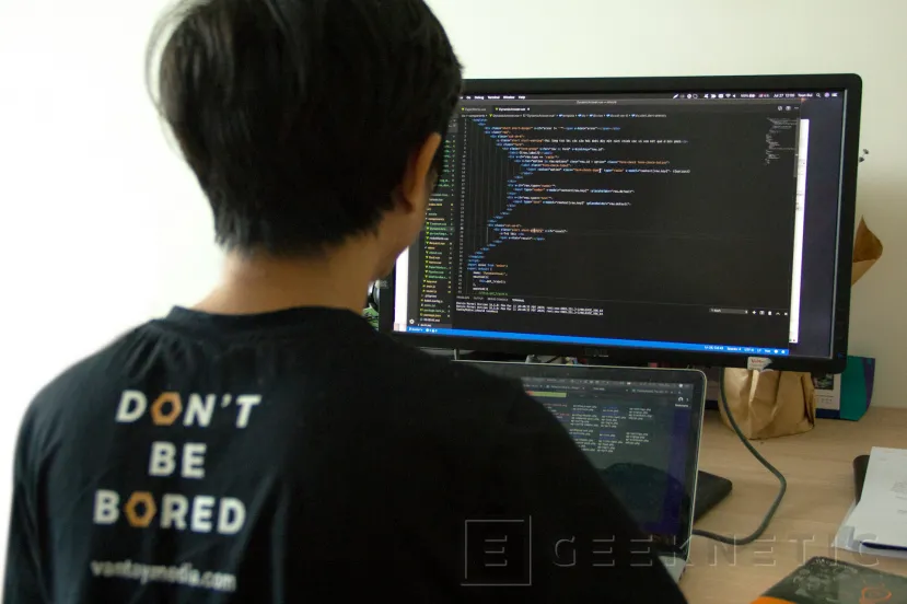 Geeknetic Vibe Coding: Ventajas y Desventajas de Programar Aplicaciones con la ayuda de la IA 4