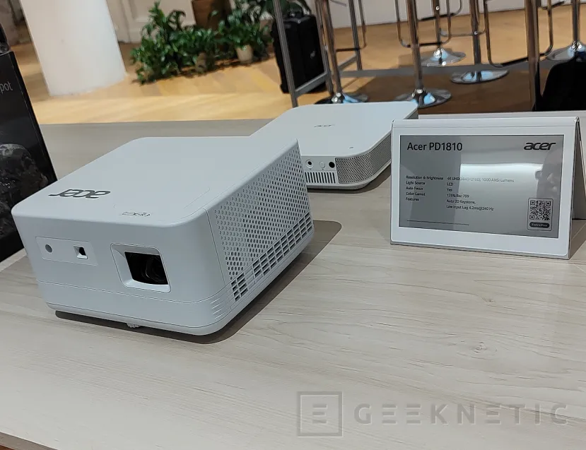 Geeknetic Acer presenta dos nuevos proyectores DLP en formato compacto 2
