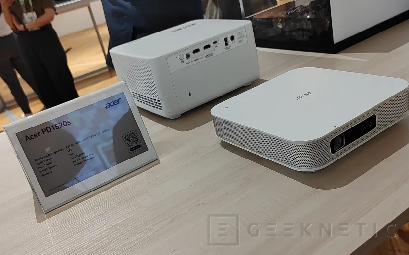 Geeknetic Acer presenta dos nuevos proyectores DLP en formato compacto 1